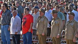 Raúl Castro presides at national event to honor Che Guevara